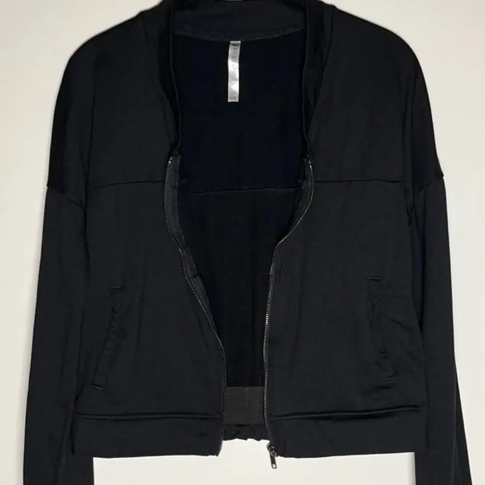 Fabletics Cropped Zip Up Attis Bomber Jacket Women's Size XS black